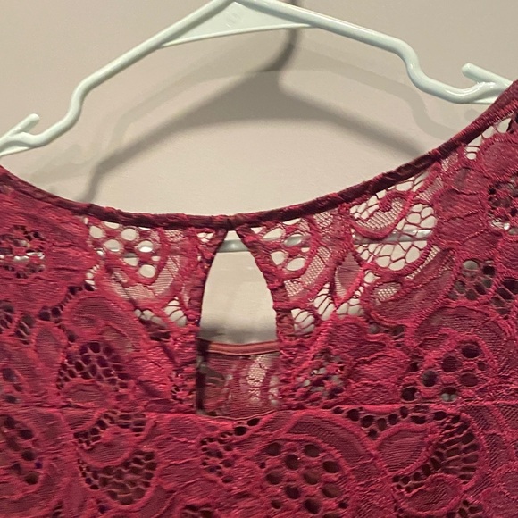 Robbie Bee Asymmetrical Lace Dress - Deep Red Size 16 - Picture 6 of 8